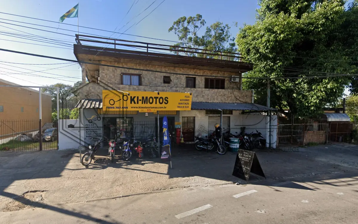 LOTE 013 - 50% do terreno correspondente a integralidade do prédio comercial e residencial