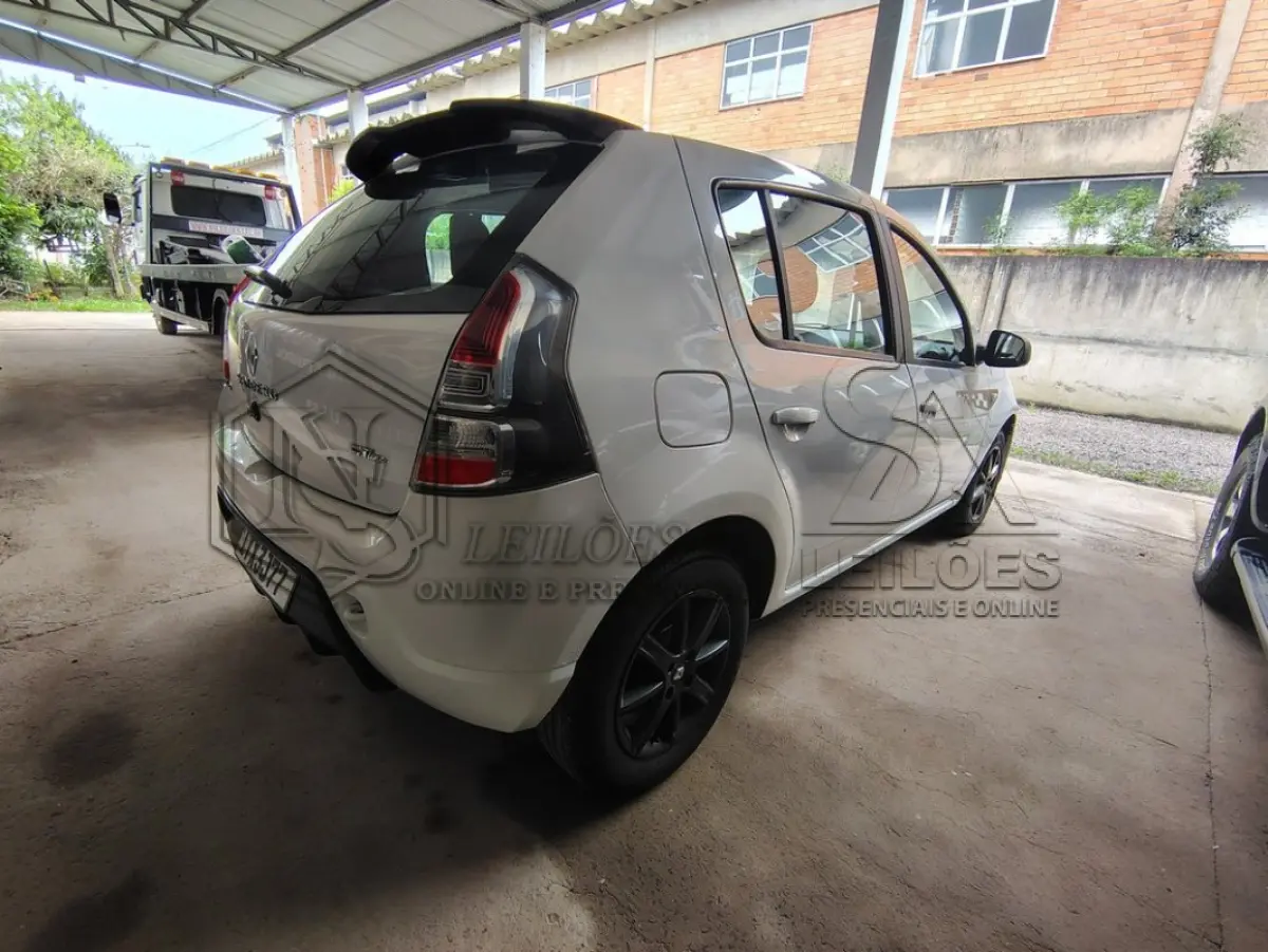 LOTE 012 - Renault/Sandero GTL 16HP