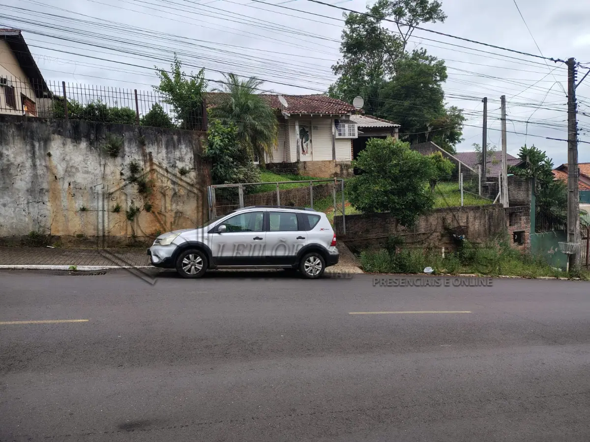 LOTE 007 - NISSAN/LIVINA XGEAR 16SL