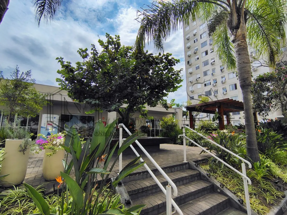 LOTE 002 - Apartamento e Box  em Porto Alegre