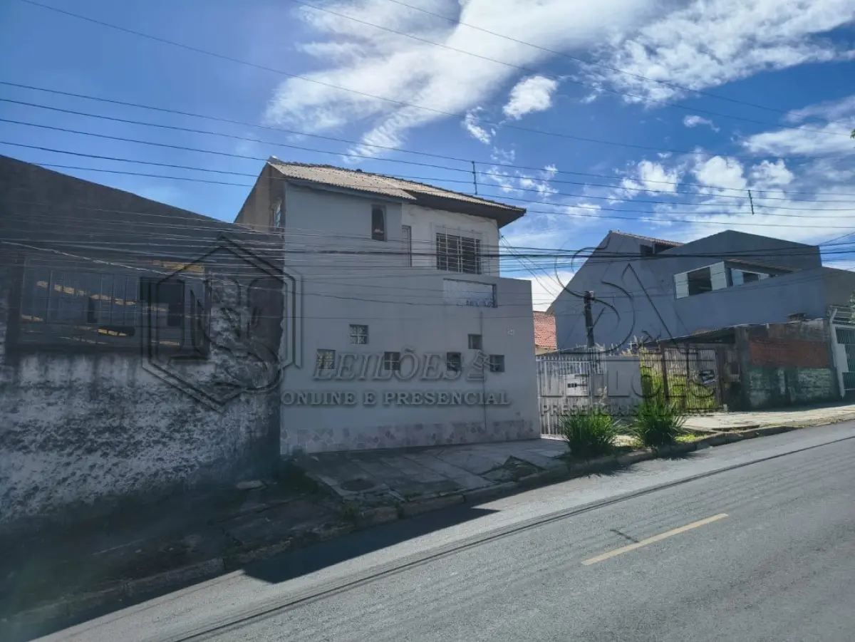 LOTE 011 - Prédio de Madeira em  Porto Alegre/RS
