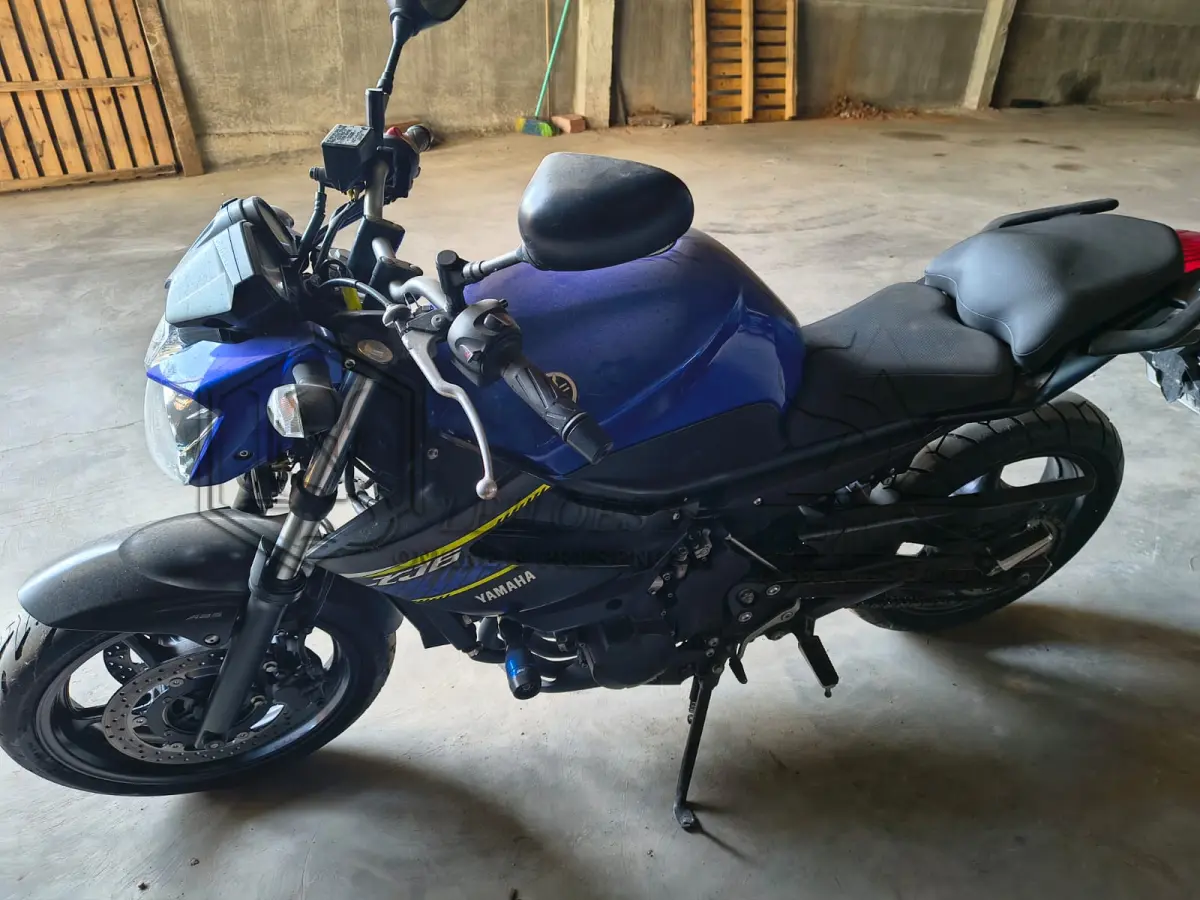 LOTE 002 - Yamaha/XJ6 N ABS