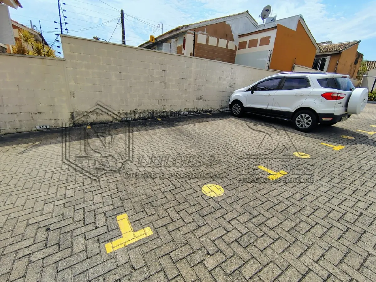 LOTE 002 - Apartamento e Box  em Porto Alegre