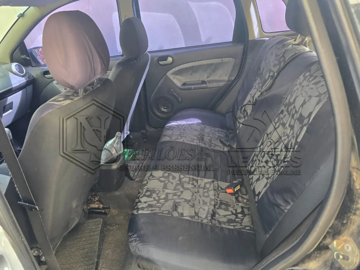 LOTE 013 - Ford/Fiesta Flex