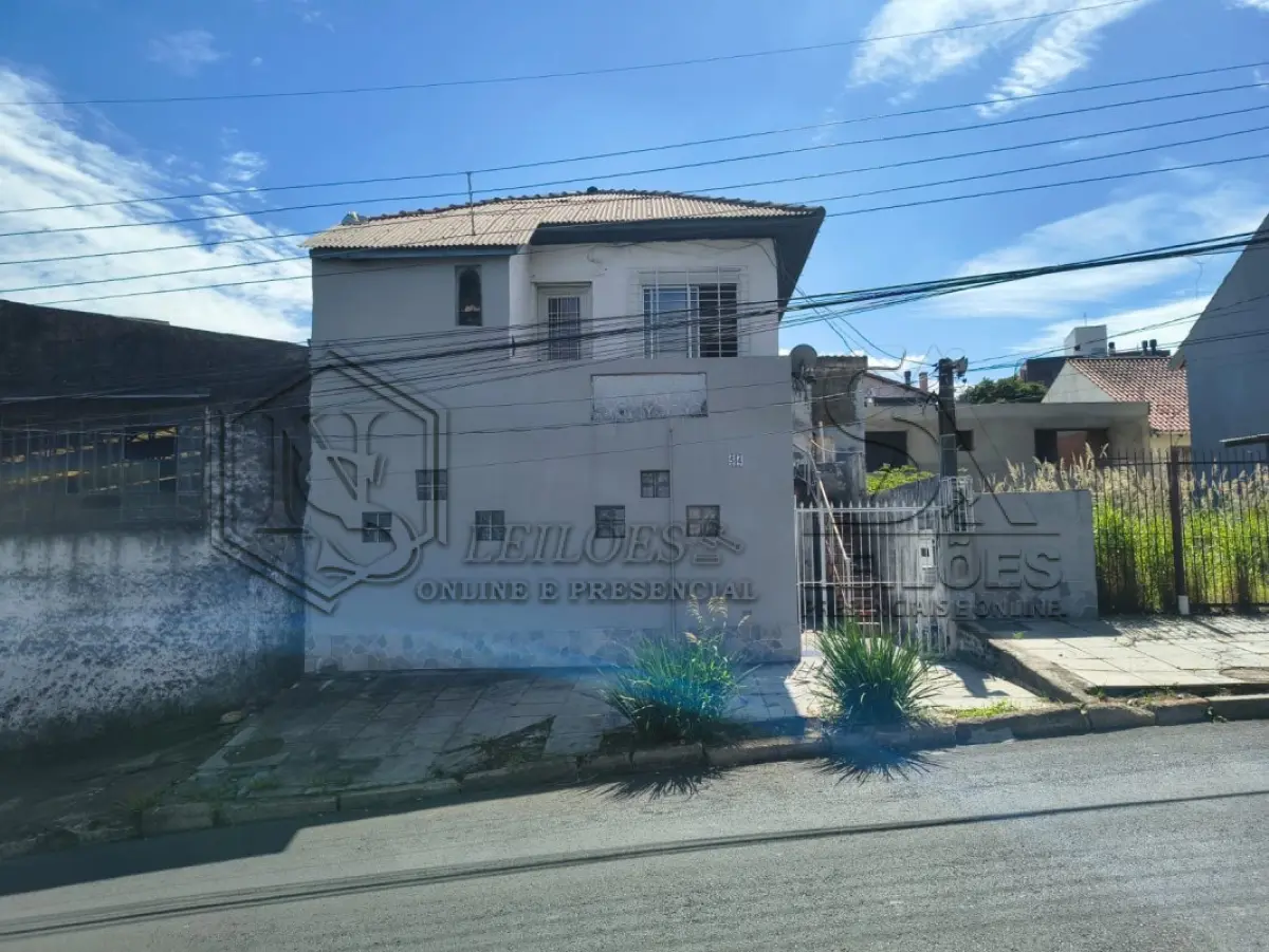 LOTE 011 - Prédio de Madeira em  Porto Alegre/RS