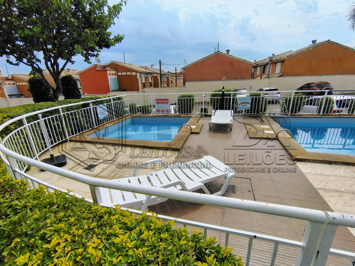LOTE 002 - Apartamento e Box  em Porto Alegre