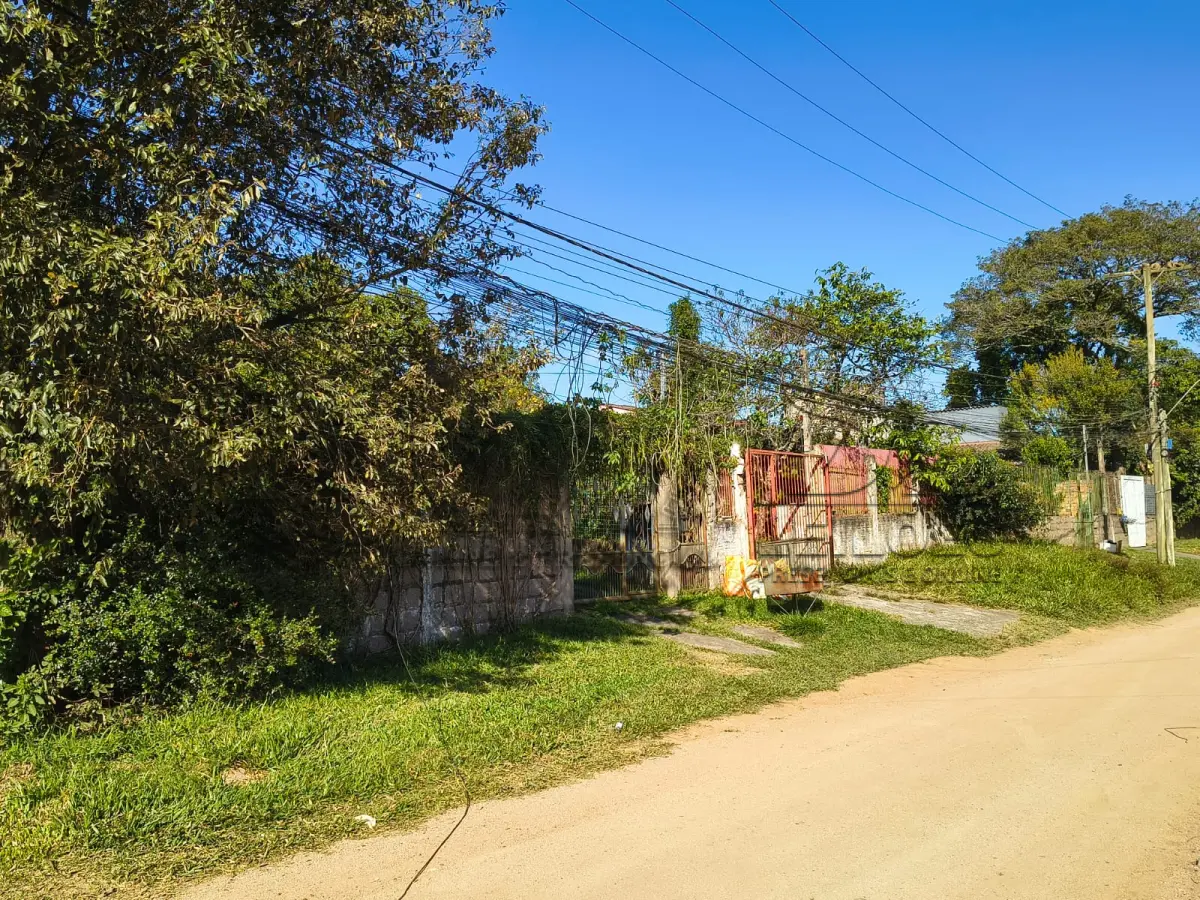 LOTE 009 - Casa de Madeira em Viamão/RS