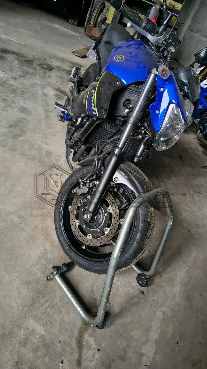 LOTE 002 - Yamaha/XJ6 N ABS