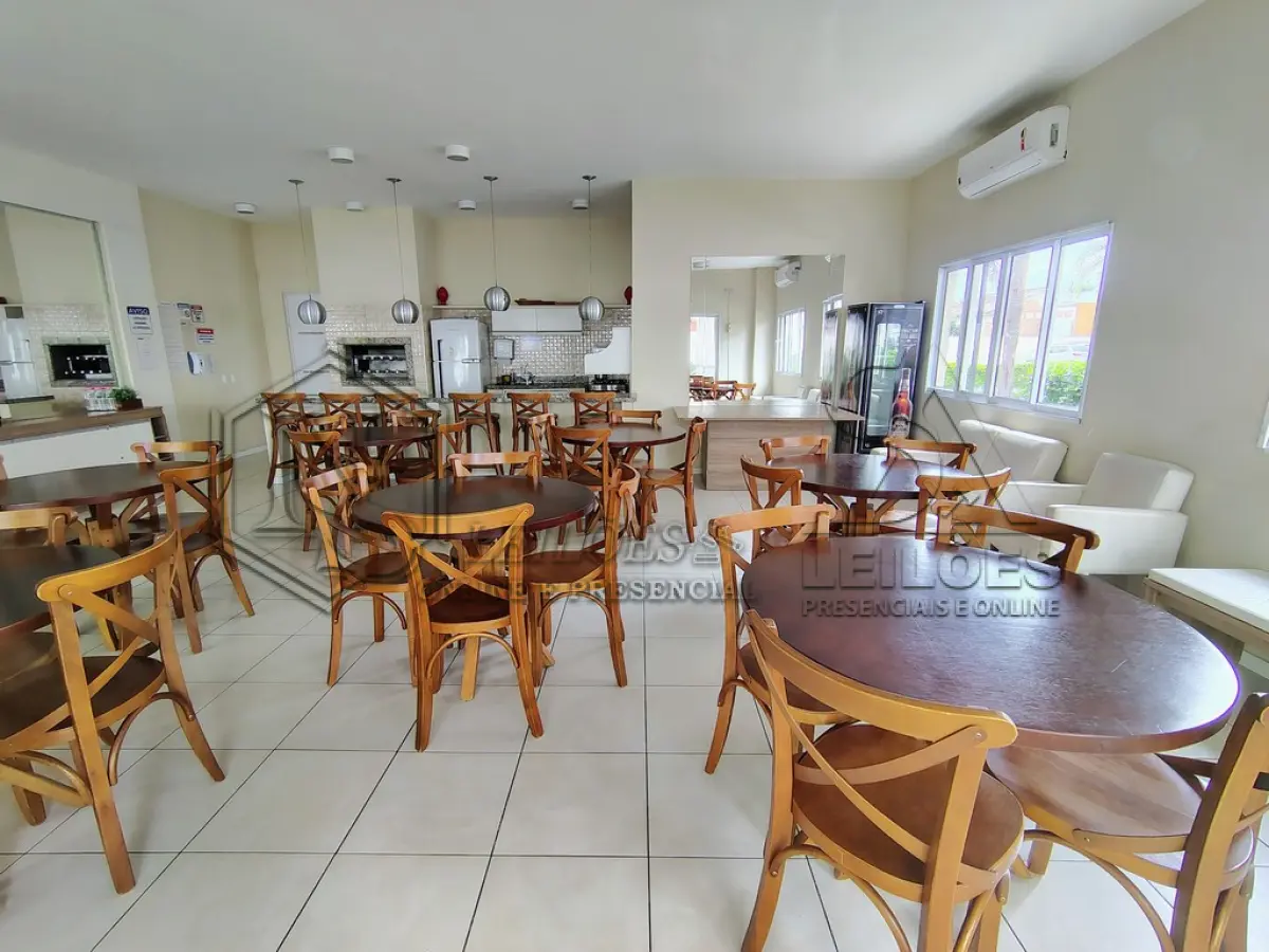 LOTE 002 - Apartamento e Box  em Porto Alegre