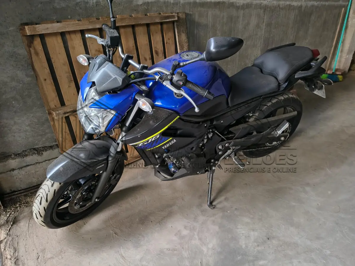 LOTE 002 - Yamaha/XJ6 N ABS
