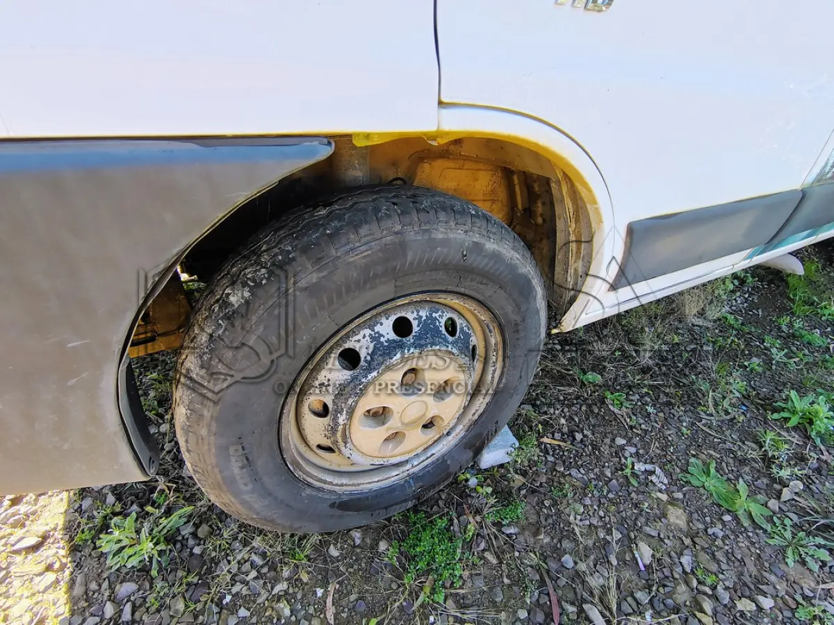 LOTE 002 - Van Peugeot Boxer