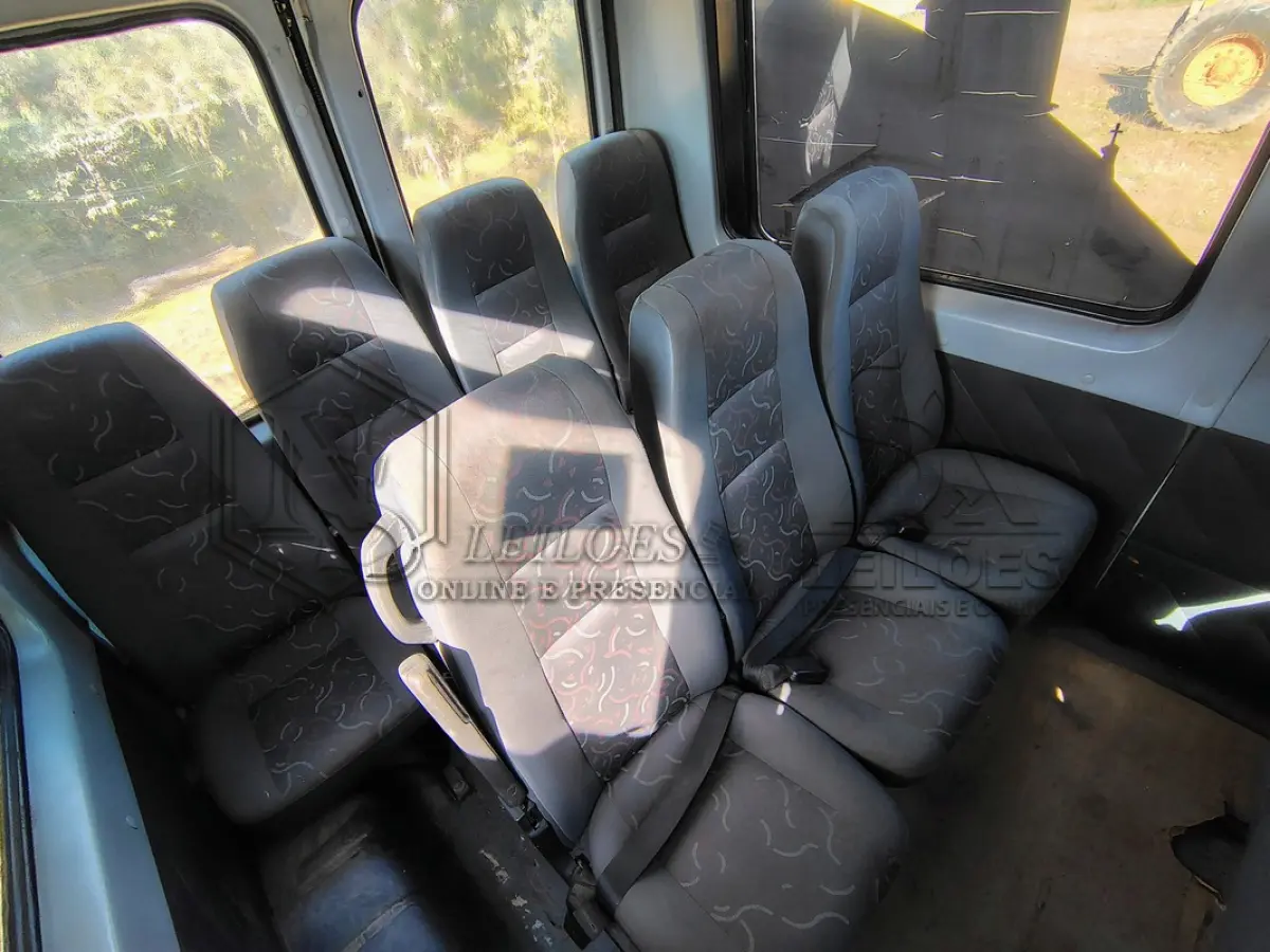 LOTE 002 - Van Peugeot Boxer