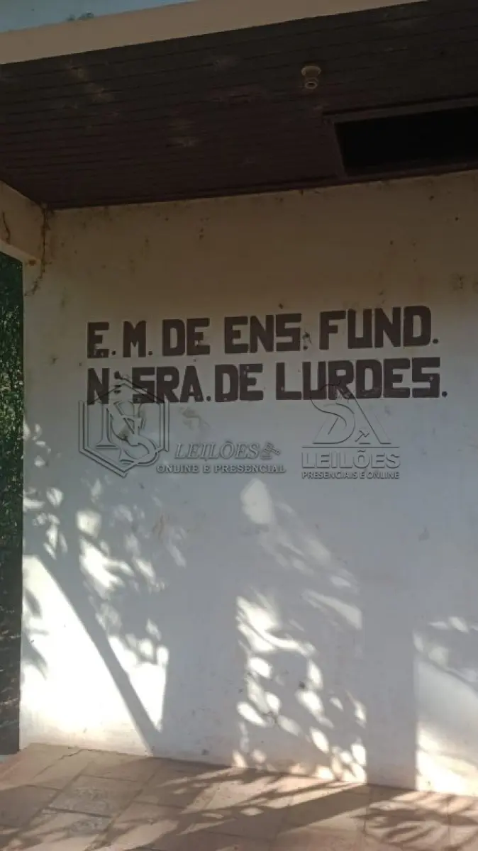 LOTE 011 - Prédio de alvenaria (Escola Nossa Senhora de Lurdes)