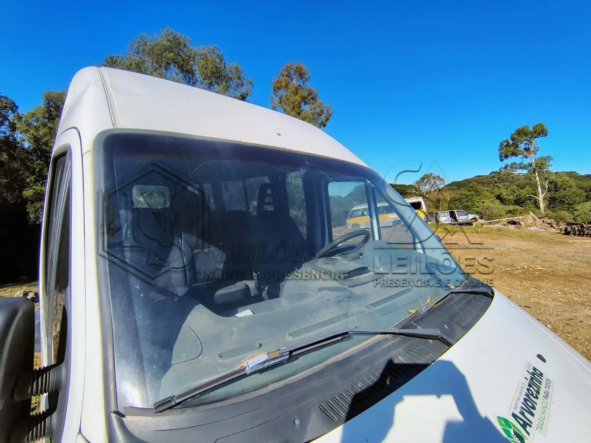 LOTE 002 - Van Peugeot Boxer