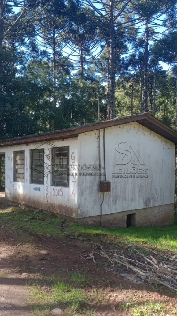 LOTE 011 - Prédio de alvenaria (Escola Nossa Senhora de Lurdes)