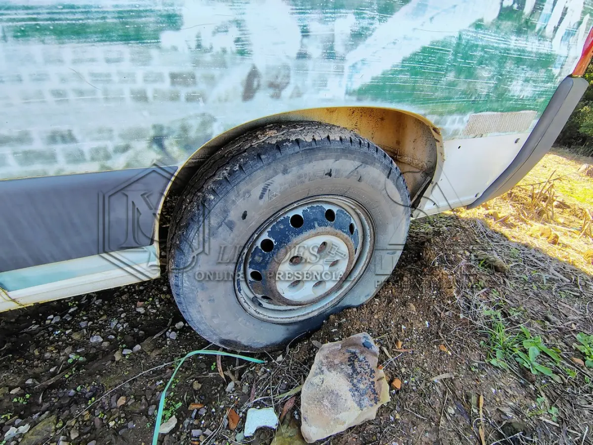 LOTE 002 - Van Peugeot Boxer