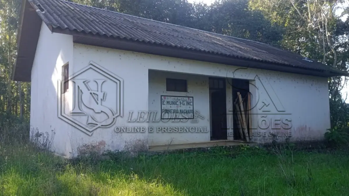 Foto de PRÉDIO DE ALVENARIA (ESCOLA MILVO CORADI)