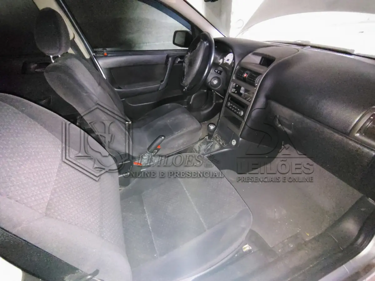 LOTE 002 - GM/Astra HB 4P Advantage
