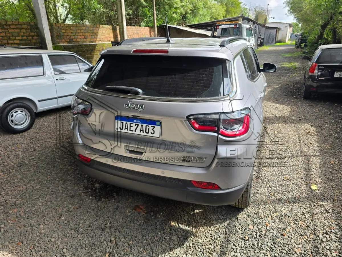 LOTE 001 - Jeep/Compass Sport F