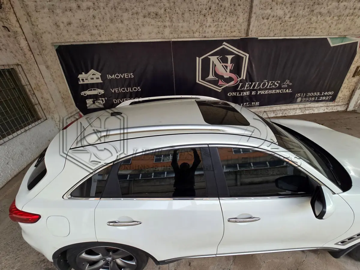 LOTE 002 - Infiniti/FX35 3.5 V6 AWD