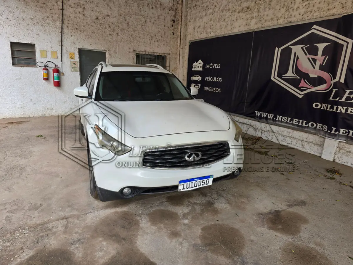 LOTE 002 - Infiniti/FX35 3.5 V6 AWD