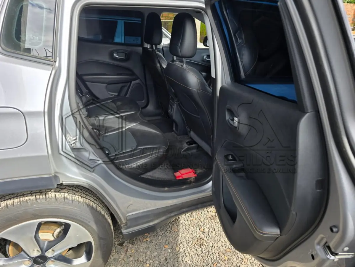 LOTE 001 - Jeep/Compass Sport F