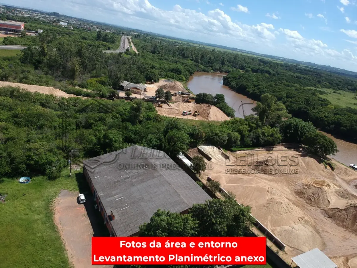 LOTE 035 - Uma fração de terras em Esteio/RS