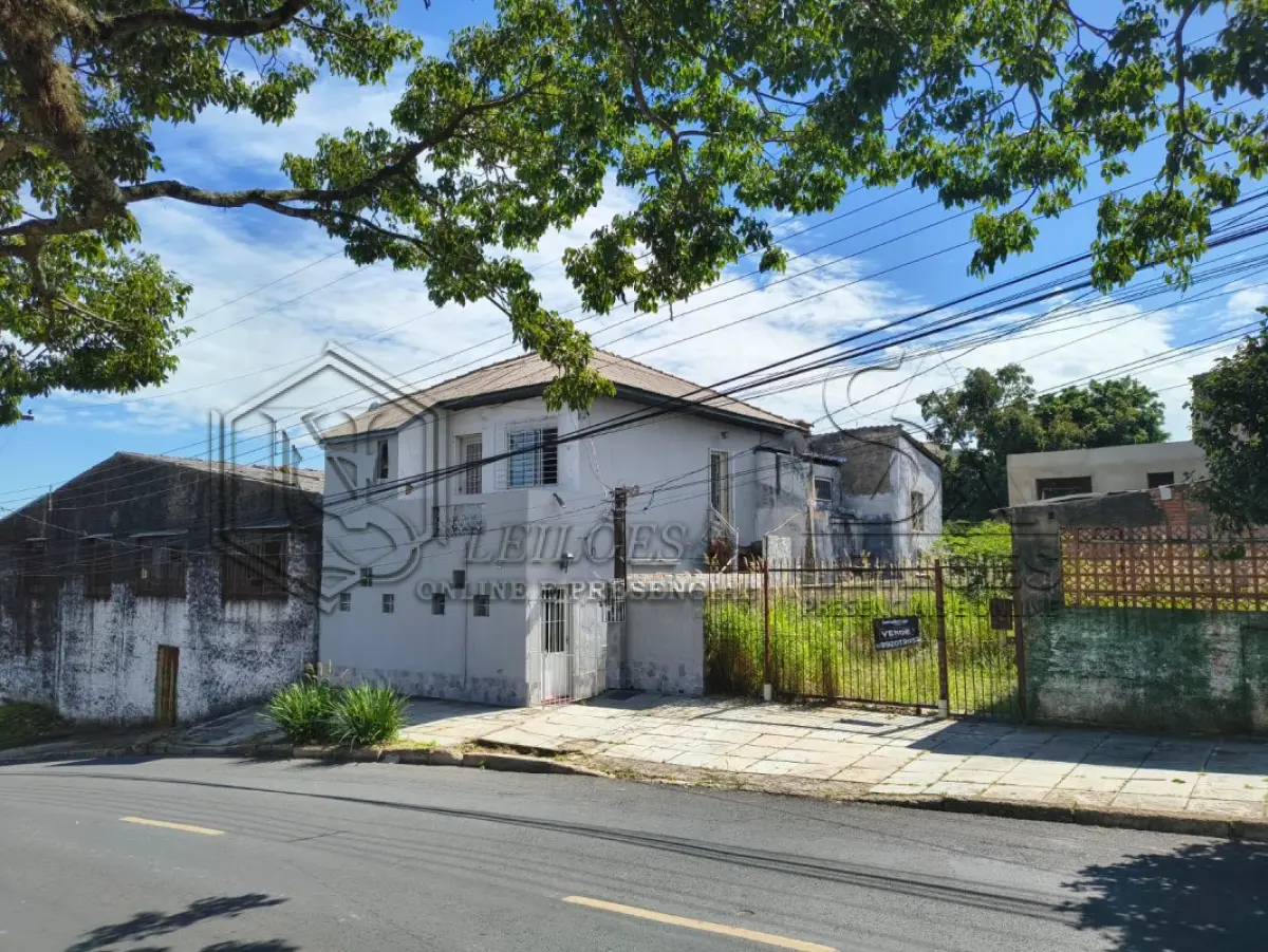 LOTE 011 - Prédio de Madeira em  Porto Alegre/RS