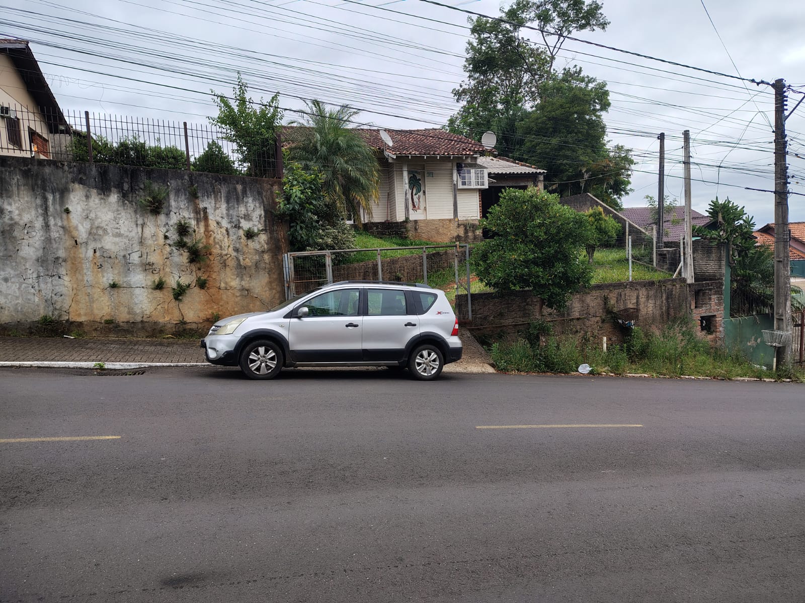 LOTE 007 - NISSAN/LIVINA XGEAR 16SL