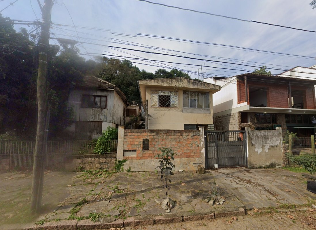 LOTE 012 - Casa de Alvenaria em Porto Alegre/RS