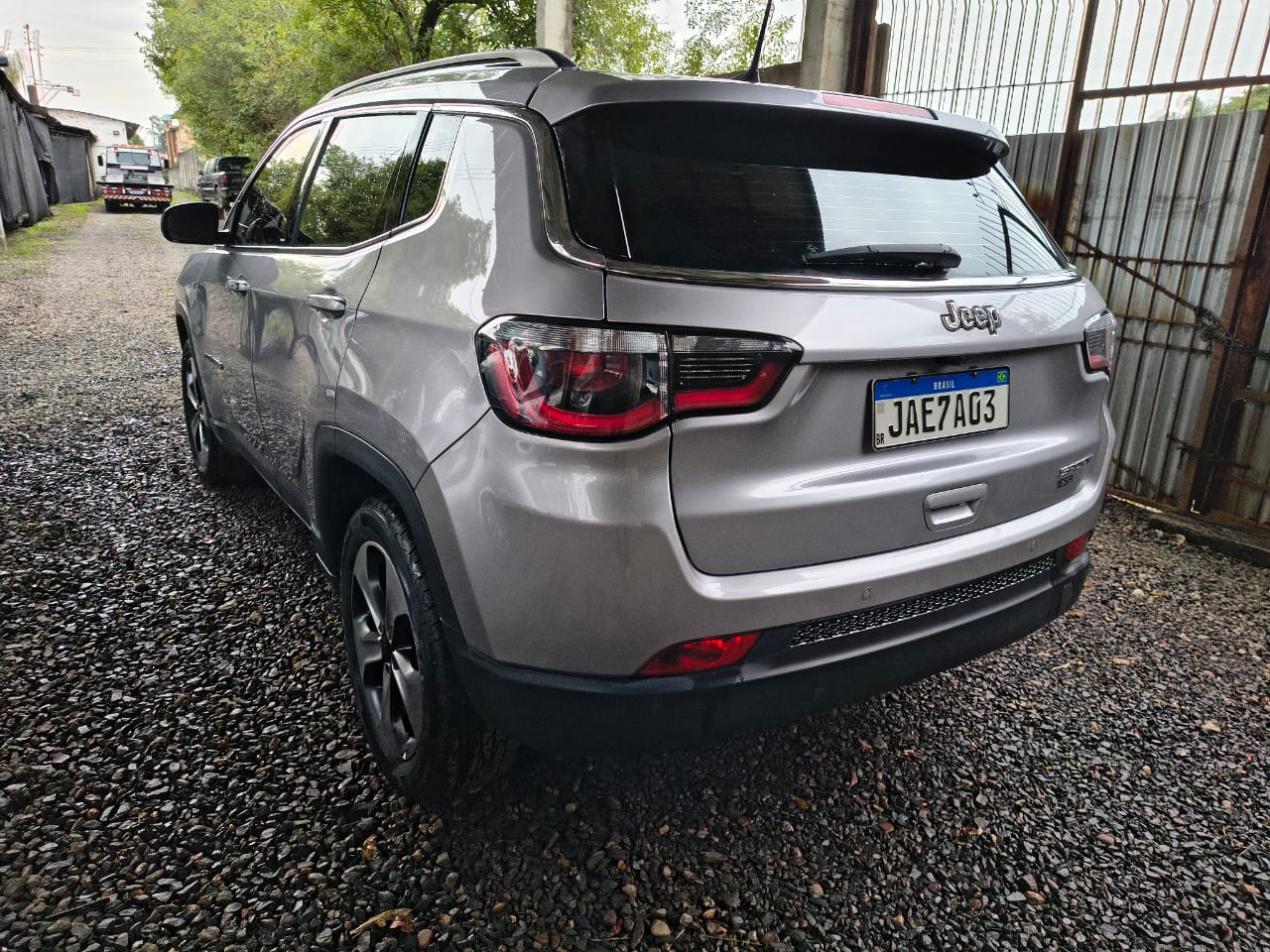LOTE 001 - Jeep/Compass Sport F