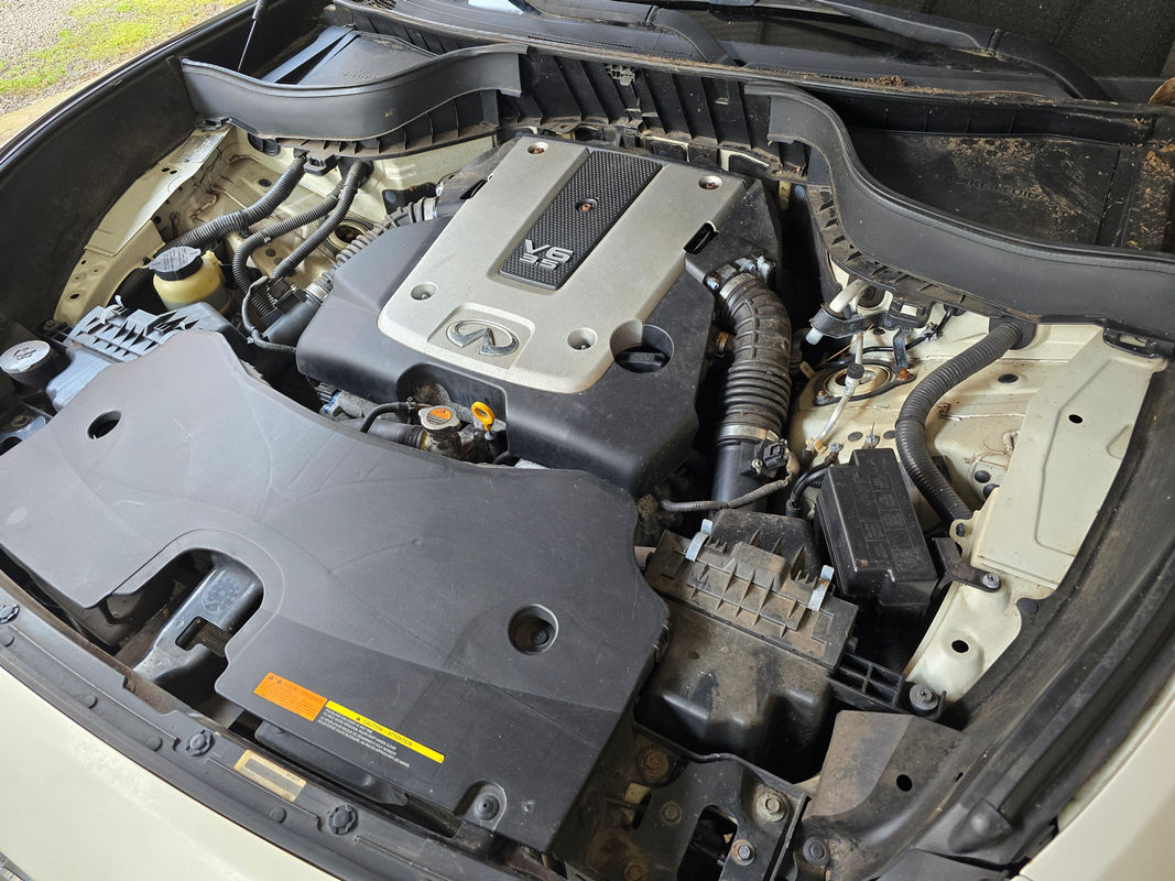 LOTE 002 - Infiniti/FX35 3.5 V6 AWD