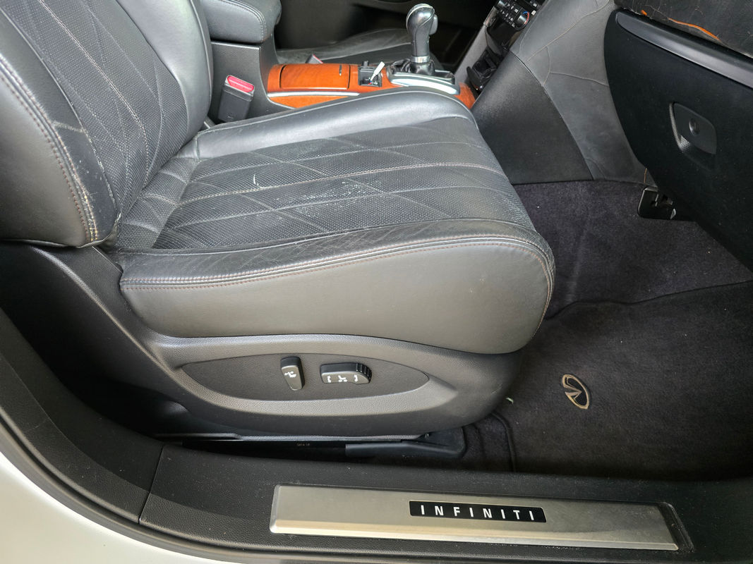 LOTE 002 - Infiniti/FX35 3.5 V6 AWD