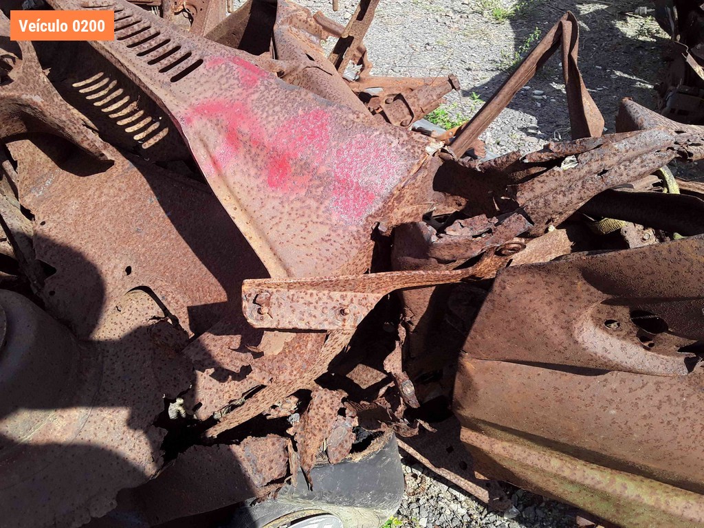 LOTE 0009 - Sucata<br />Sucata<br />Sucata<br>Sucata - BFM2034<br />IDK0989<br />IHB2932<br>IHK5407