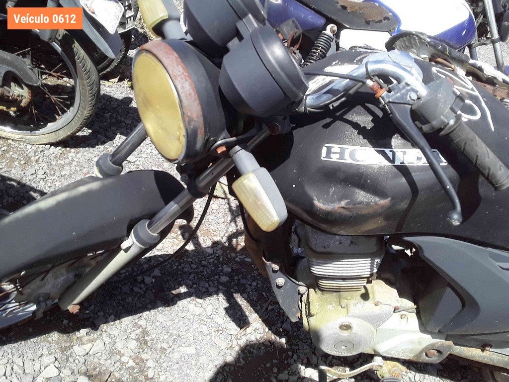 LOTE 0003 - Sucata<br />Sucata<br />Sucata<br />Sucata<br />Sucata<br />Sucata<br />Sucata<br />Sucata<br>Sucata - IOZ5902<br />IMH9548<br />IND8030<br />MCB2086<br />IMG9485<br />IOL6365<br />IIR3880<br />ISA1835<br>ITR6867