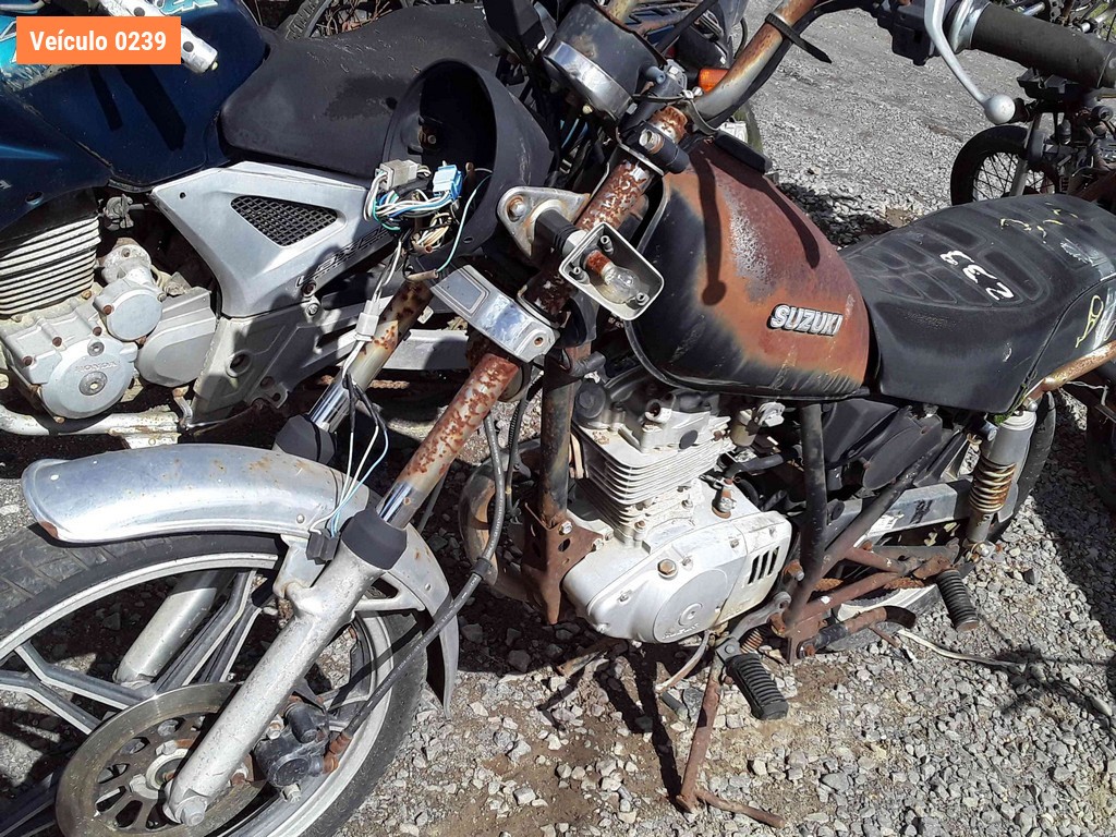 LOTE 0003 - Sucata<br />Sucata<br />Sucata<br />Sucata<br />Sucata<br />Sucata<br />Sucata<br />Sucata<br>Sucata - IOZ5902<br />IMH9548<br />IND8030<br />MCB2086<br />IMG9485<br />IOL6365<br />IIR3880<br />ISA1835<br>ITR6867