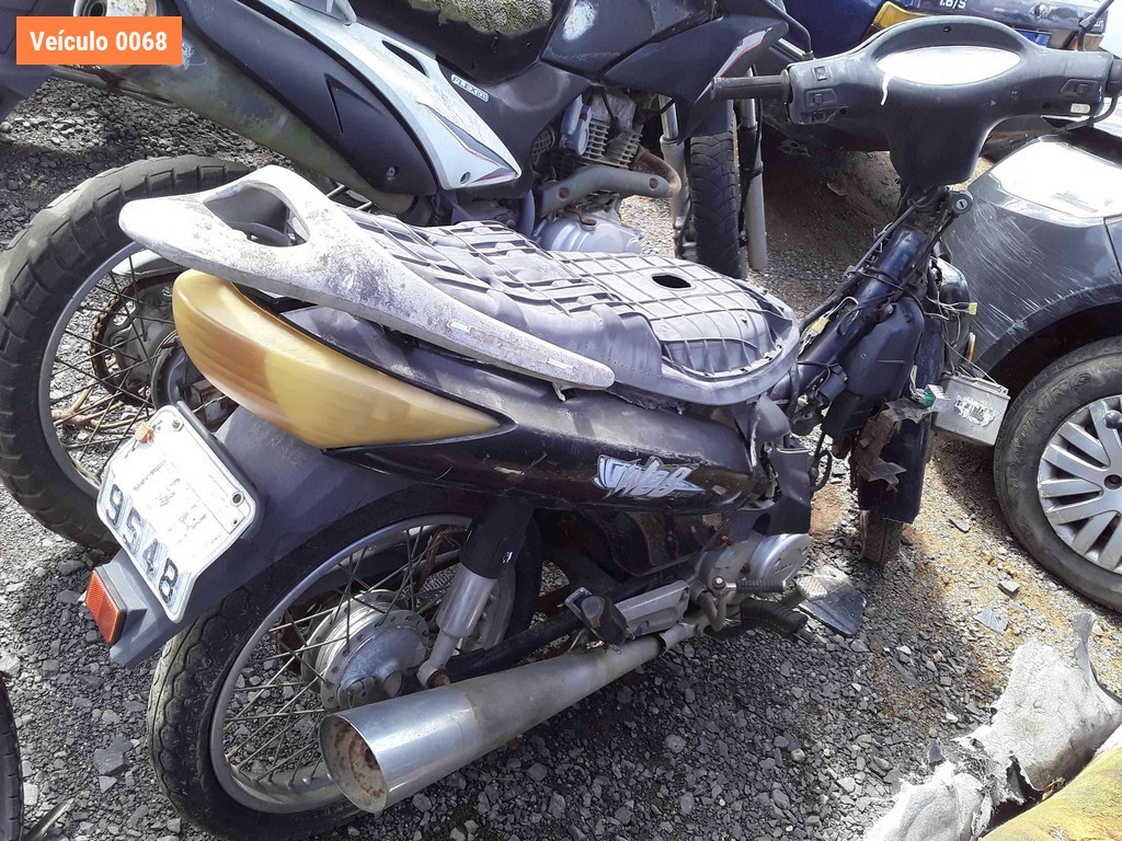 LOTE 0003 - Sucata<br />Sucata<br />Sucata<br />Sucata<br />Sucata<br />Sucata<br />Sucata<br />Sucata<br>Sucata - IOZ5902<br />IMH9548<br />IND8030<br />MCB2086<br />IMG9485<br />IOL6365<br />IIR3880<br />ISA1835<br>ITR6867