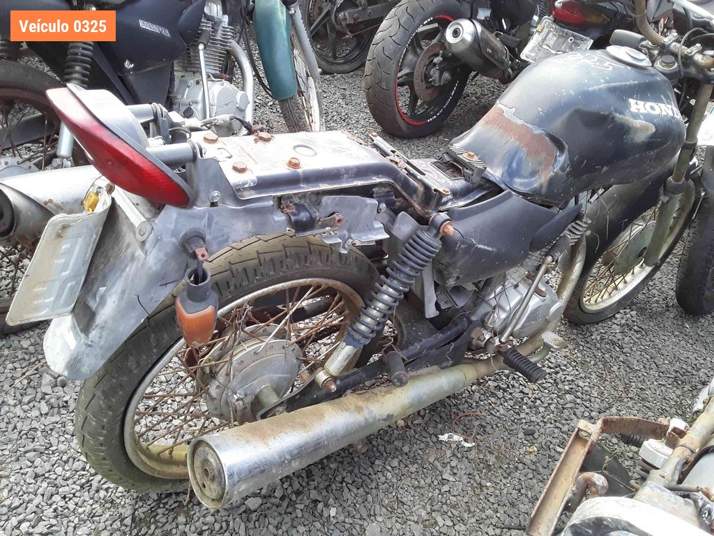 LOTE 0002 - Sucata<br />Sucata<br />Sucata<br />Sucata<br />Sucata<br />Sucata<br />Sucata<br>Sucata - IMY4398<br />IMT5745<br />IMH4394<br />IOG4051<br />IOP2205<br />IUY4703<br />IKU0H30<br>JCO8H14