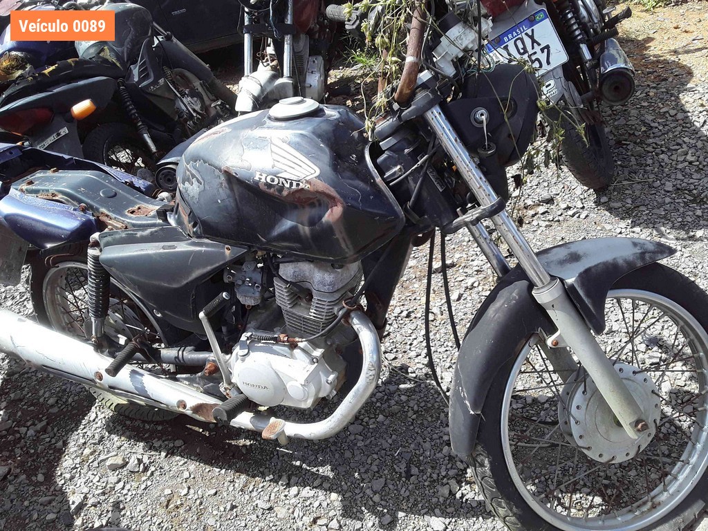 LOTE 0003 - Sucata<br />Sucata<br />Sucata<br />Sucata<br />Sucata<br />Sucata<br />Sucata<br />Sucata<br>Sucata - IOZ5902<br />IMH9548<br />IND8030<br />MCB2086<br />IMG9485<br />IOL6365<br />IIR3880<br />ISA1835<br>ITR6867