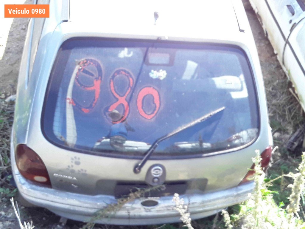 LOTE 0009 - Sucata<br />Sucata<br />Sucata<br>Sucata - BFM2034<br />IDK0989<br />IHB2932<br>IHK5407