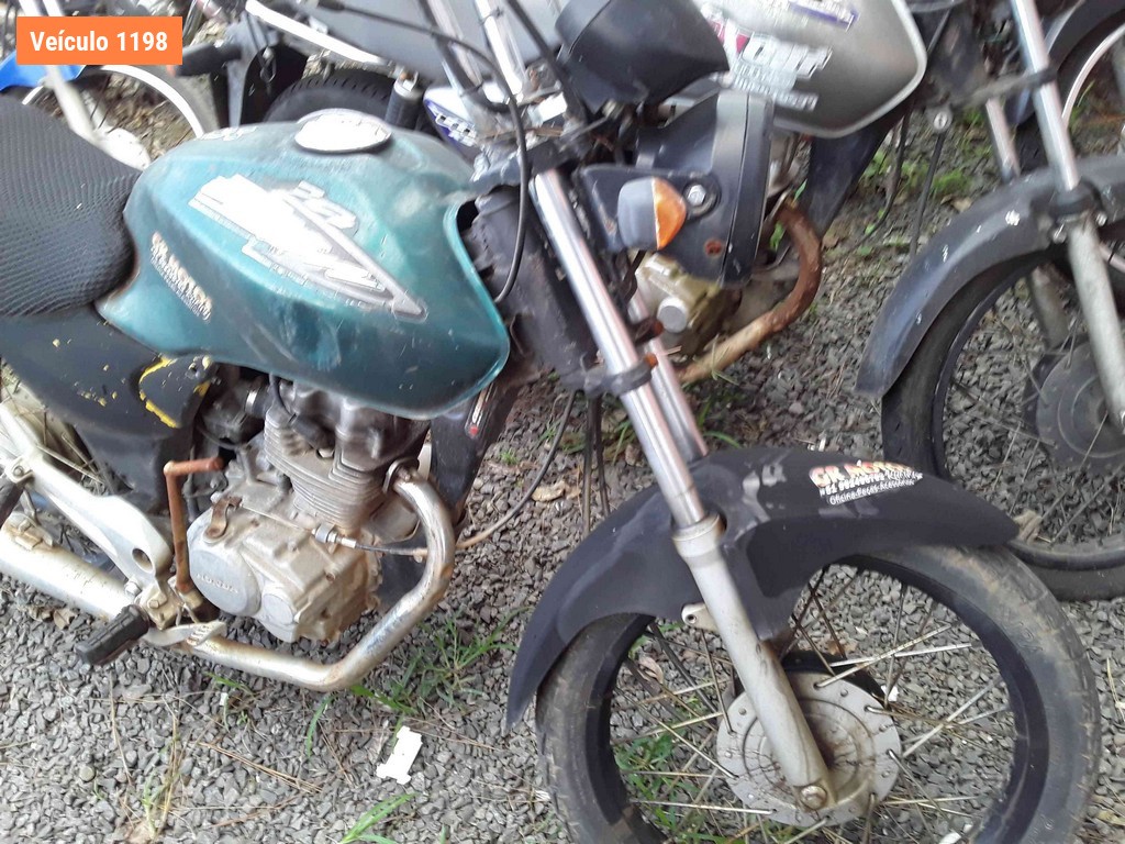 LOTE 0002 - Sucata<br />Sucata<br />Sucata<br />Sucata<br />Sucata<br />Sucata<br />Sucata<br>Sucata - IMY4398<br />IMT5745<br />IMH4394<br />IOG4051<br />IOP2205<br />IUY4703<br />IKU0H30<br>JCO8H14