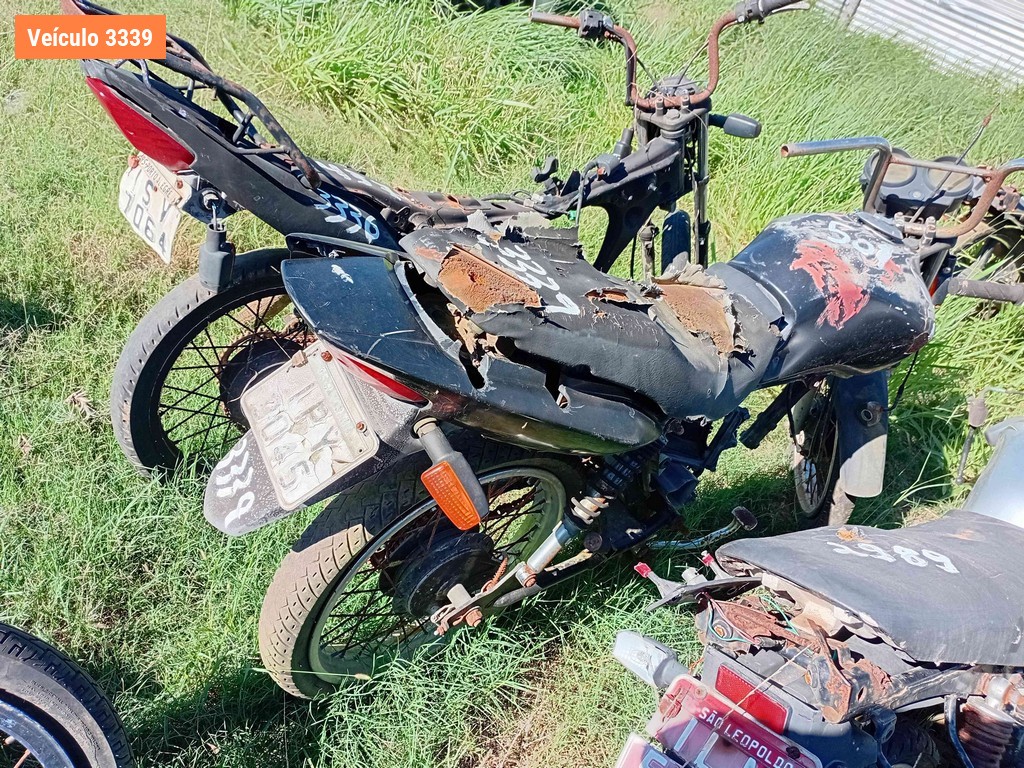 LOTE 0085 - Sucata<br />Sucata<br />Sucata<br />Sucata<br />Sucata<br />Sucata<br />Sucata<br>Sucata - IPY5503<br />MED4691<br />ISQ4281<br />ISV7064<br />IPY3045<br />IMG8886<br />IPR3805<br>IND7B93