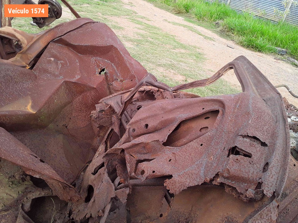 LOTE 0103 - Sucata<br />Sucata<br />Sucata<br />Sucata<br />Sucata<br>Sucata - IDA8127<br />IEG7458<br />IFC7400<br />IJB0041<br />IFJ2915<br>ICI8I97