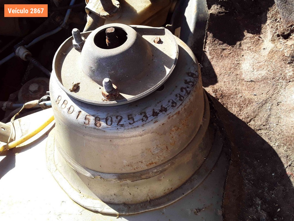 LOTE 0102 - Sucata<br />Sucata<br />Sucata<br />Sucata<br />Sucata<br>Sucata - IKZ0886<br />IDO6129<br />IHI7917<br />IIU1561<br />IIM4F55<br>IFD4D38