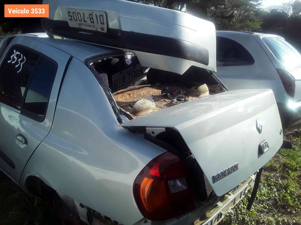 LOTE 0101 - Sucata<br />Sucata<br />Sucata<br />Sucata<br>Sucata - IEZ4922<br />DIB7005<br />IUK8C49<br />IIF1307<br>LOE8D82