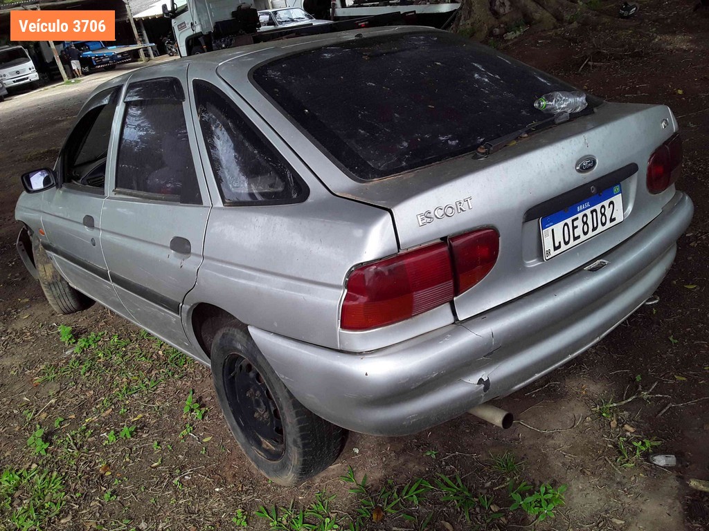 LOTE 0101 - Sucata<br />Sucata<br />Sucata<br />Sucata<br>Sucata - IEZ4922<br />DIB7005<br />IUK8C49<br />IIF1307<br>LOE8D82