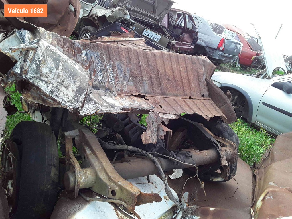 LOTE 0105 - Sucata<br />Sucata<br />Sucata<br />Sucata<br>Sucata - IKQ5246<br />IDX2231<br />IBA7267<br />IHC0C84<br>IEP3246