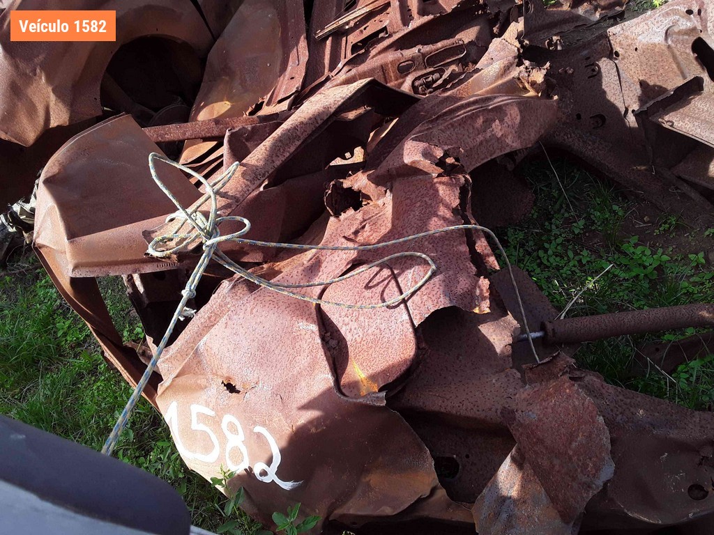 LOTE 0098 - Sucata<br />Sucata<br />Sucata<br />Sucata<br>Sucata - IGP2676<br />IDQ6293<br />IQX0517<br />IJU5104<br>IER6C00