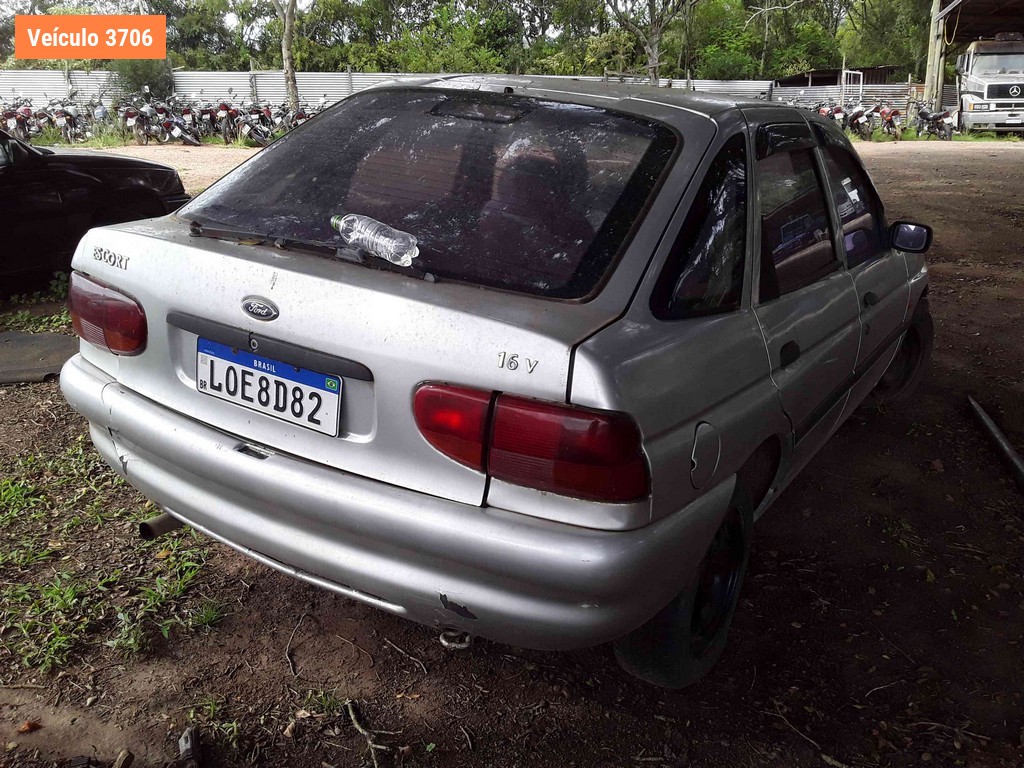 LOTE 0101 - Sucata<br />Sucata<br />Sucata<br />Sucata<br>Sucata - IEZ4922<br />DIB7005<br />IUK8C49<br />IIF1307<br>LOE8D82