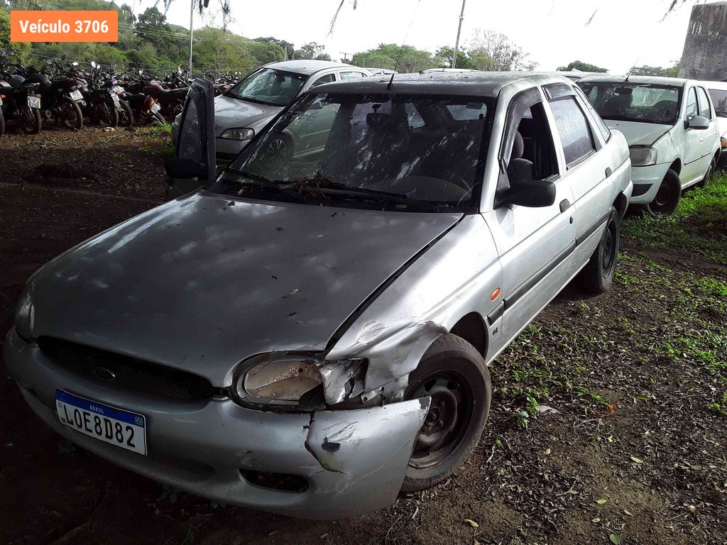 LOTE 0101 - Sucata<br />Sucata<br />Sucata<br />Sucata<br>Sucata - IEZ4922<br />DIB7005<br />IUK8C49<br />IIF1307<br>LOE8D82